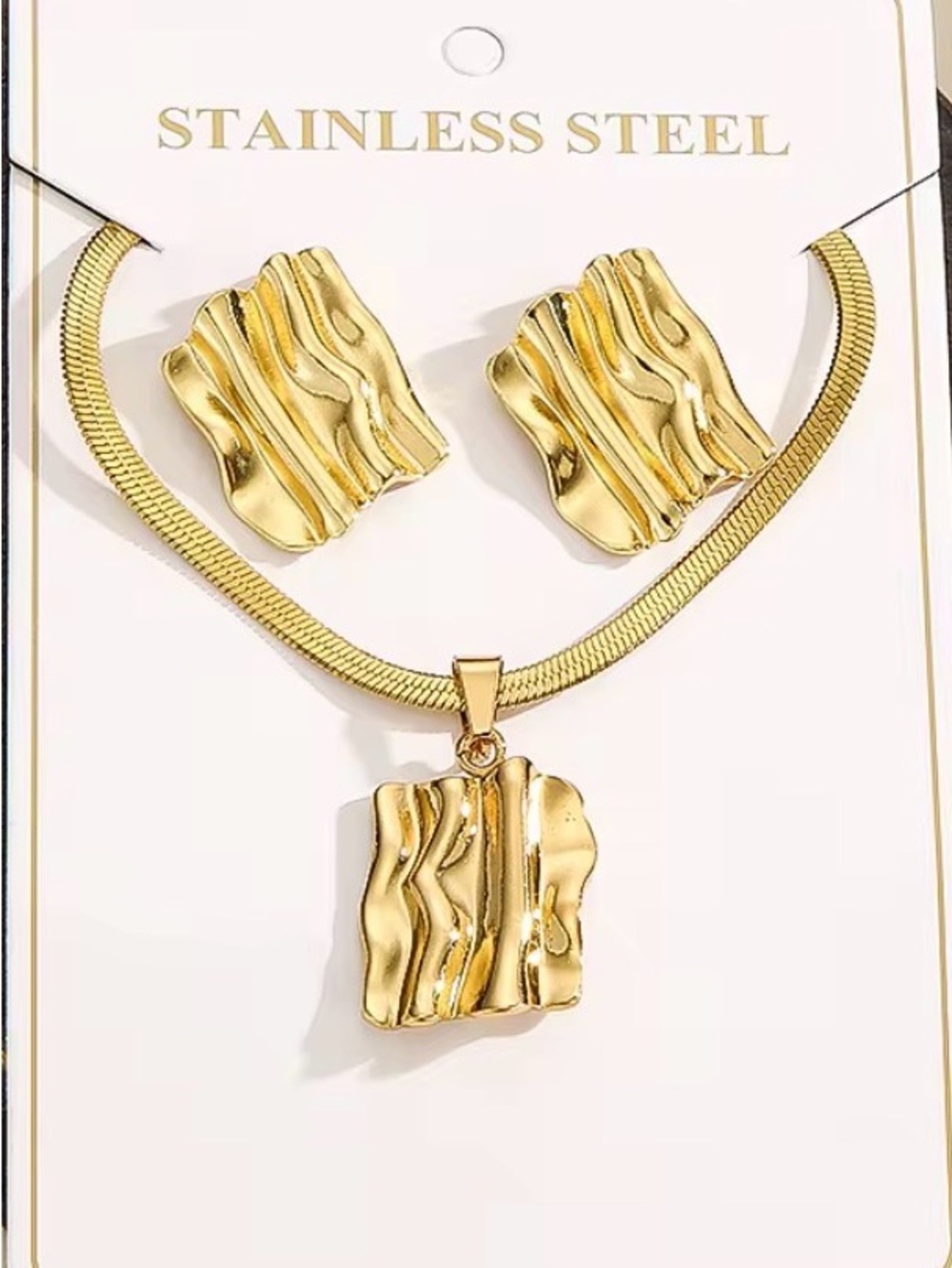 Wavy Textured Gold Pendant Necklace and Stud Earring Set